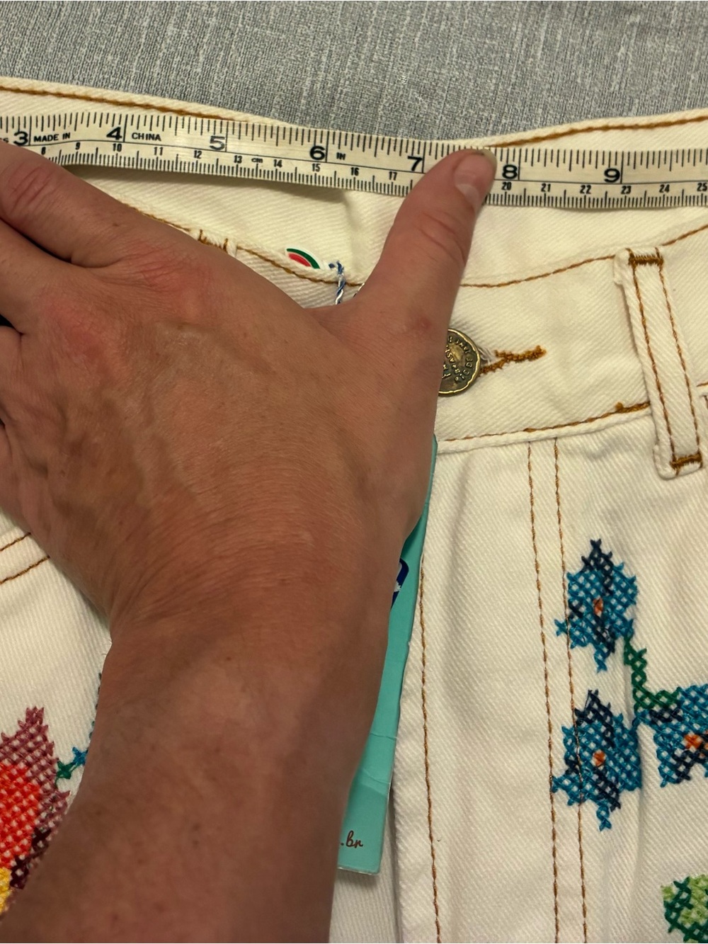 FARM Rio Cream Wide-Leg Jeans with Colorful Floral & Pineapple Embroidery - Picture 3 of 3